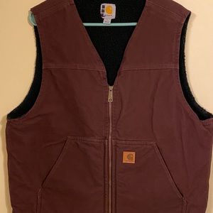 Carhartt Men’s fleece lined maroon vest size large